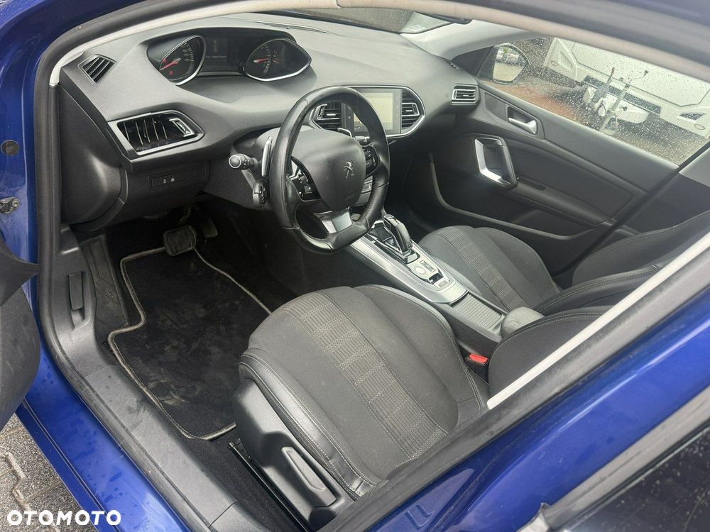 Peugeot 308 - 7