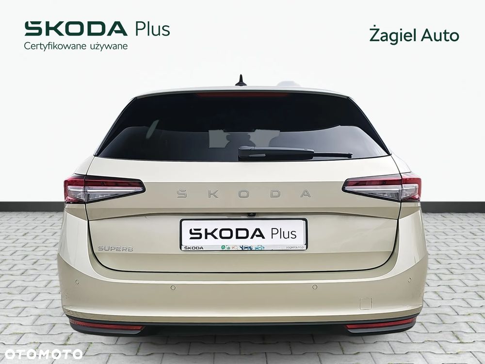 Skoda Superb 2.0 TDI SCR Selection DSG - 4