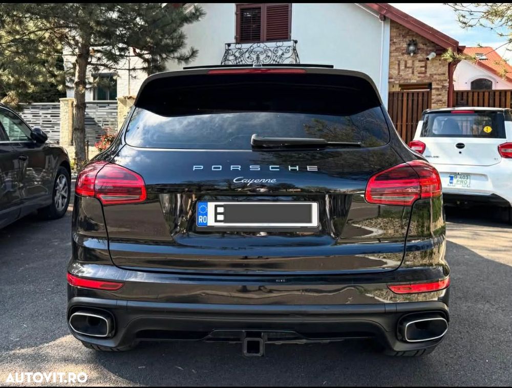 Porsche Cayenne Platinum Edition - 3