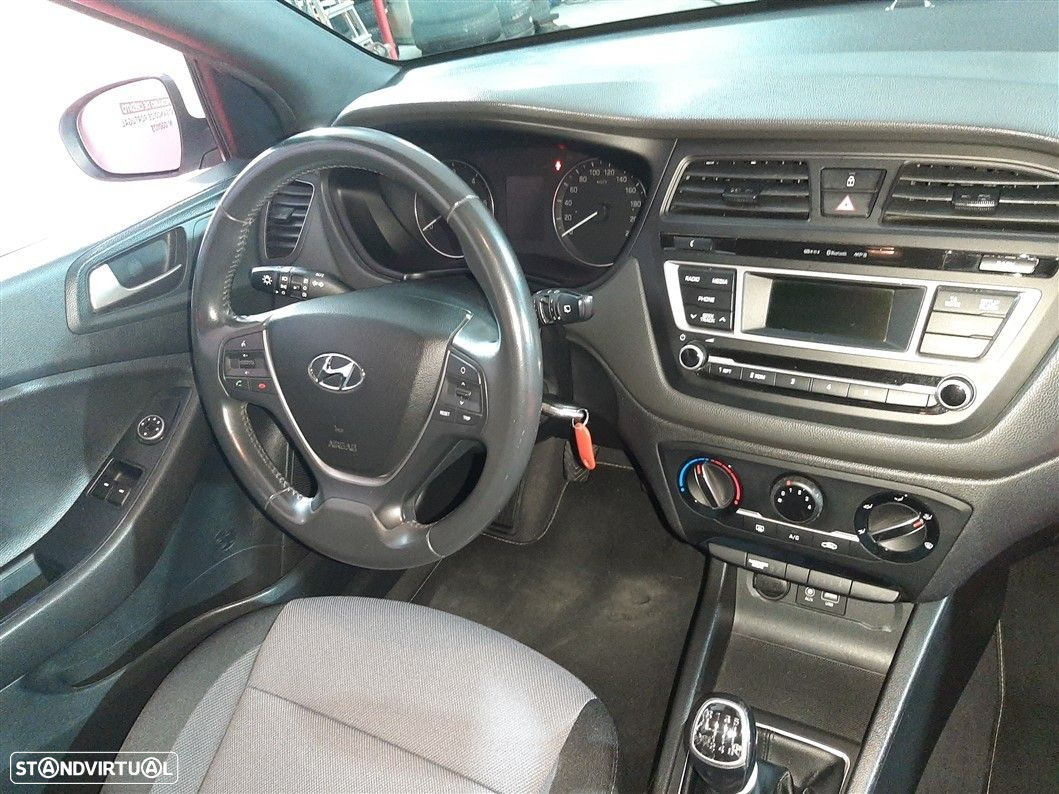 Hyundai i20 1.1 CRDi Access Plus - 13