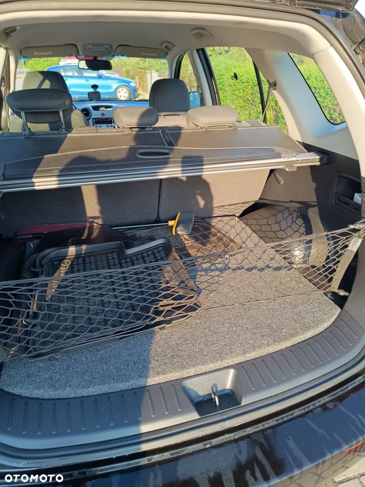 Kia Carens 2.0 EX - 11