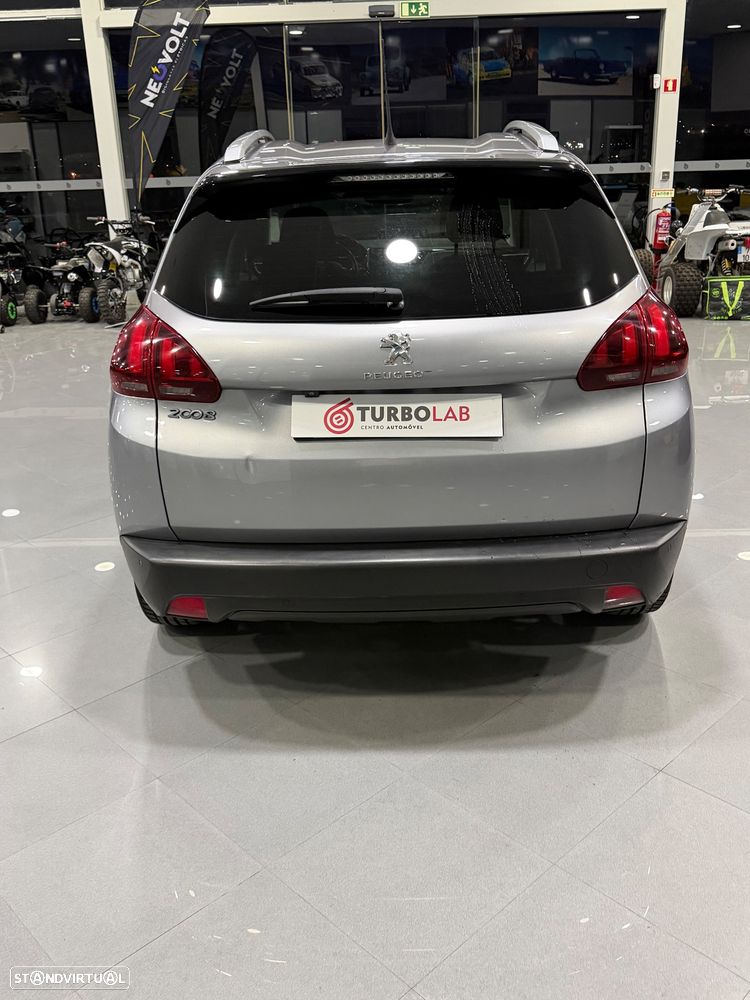 Peugeot 2008 1.2 PureTech Allure - 6