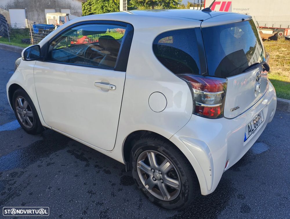 Toyota iQ 1.0 zero - 2