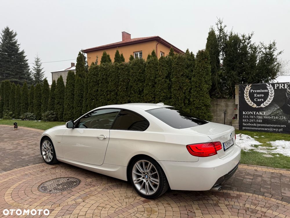 BMW Seria 3 320d DPF Efficient Dynamics Edition - 20