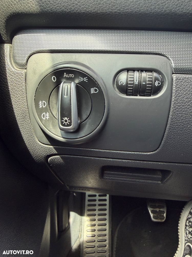 Volkswagen Golf - 27