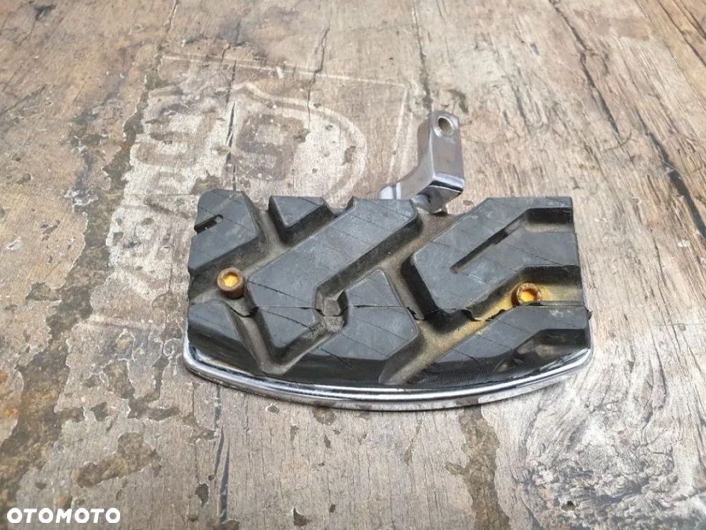 Podest kierowcy prawy Harley Dyna Fat Bob FXDF - 3