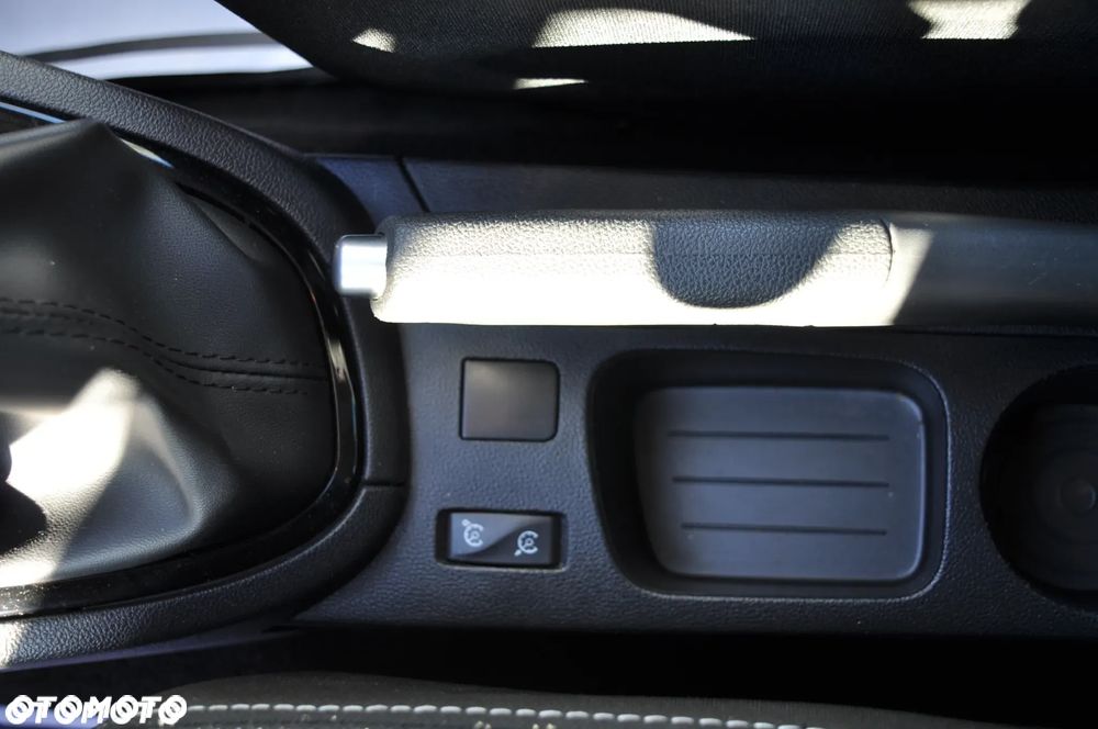 Renault Clio (Energy) TCe 75 Start & Stop LIMITED - 34