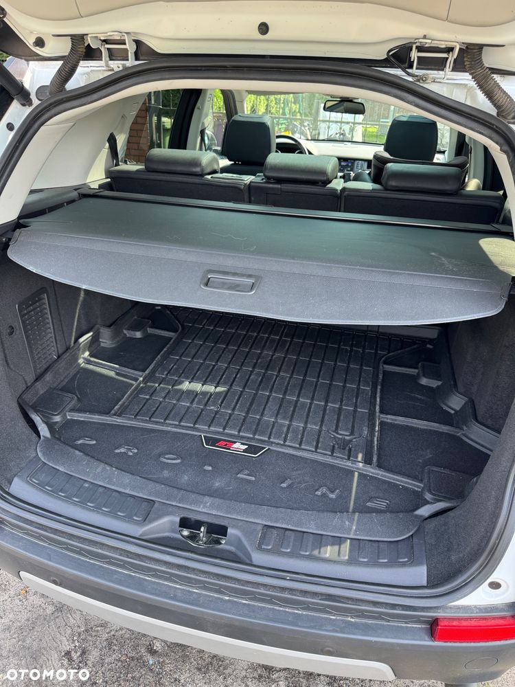 Land Rover Discovery Sport 2.0 TD4 HSE - 32