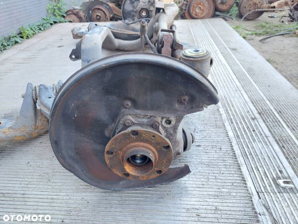 BELKA OŚ ZAWIESZENIA TYŁ AUDI A6 C6 QUATTRO 04-08r SEDAN - 4