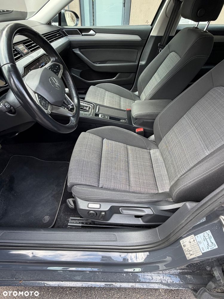 Volkswagen Passat 2.0 TDI Business DSG - 20