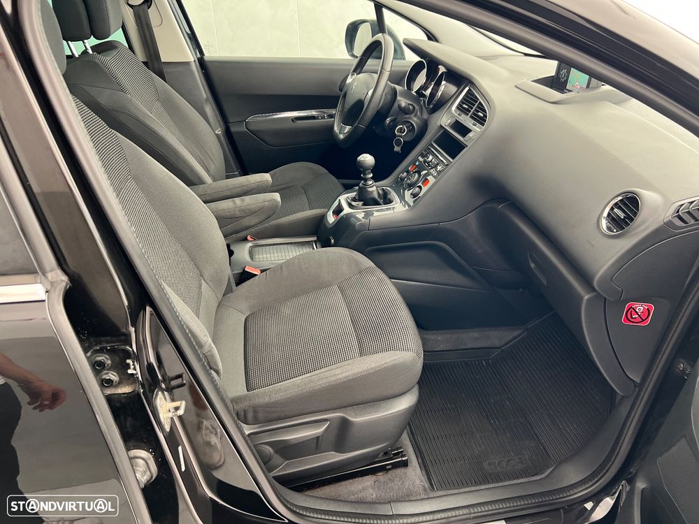 Peugeot 5008 1.6 BlueHDi Style - 32