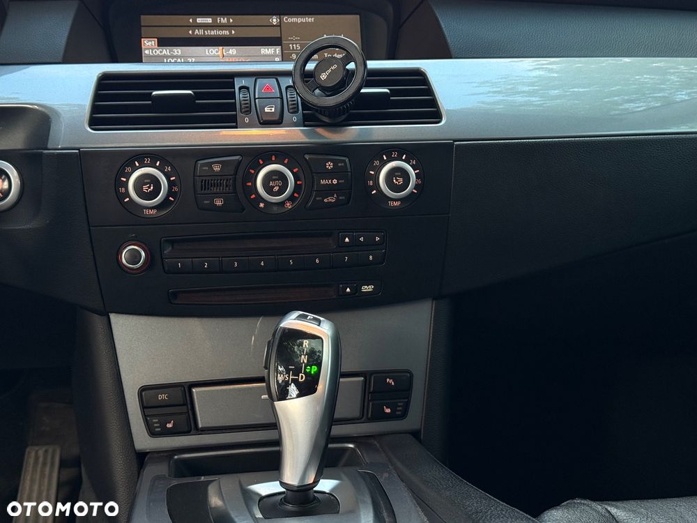 BMW Seria 5 525d Edition Exclusive - 22