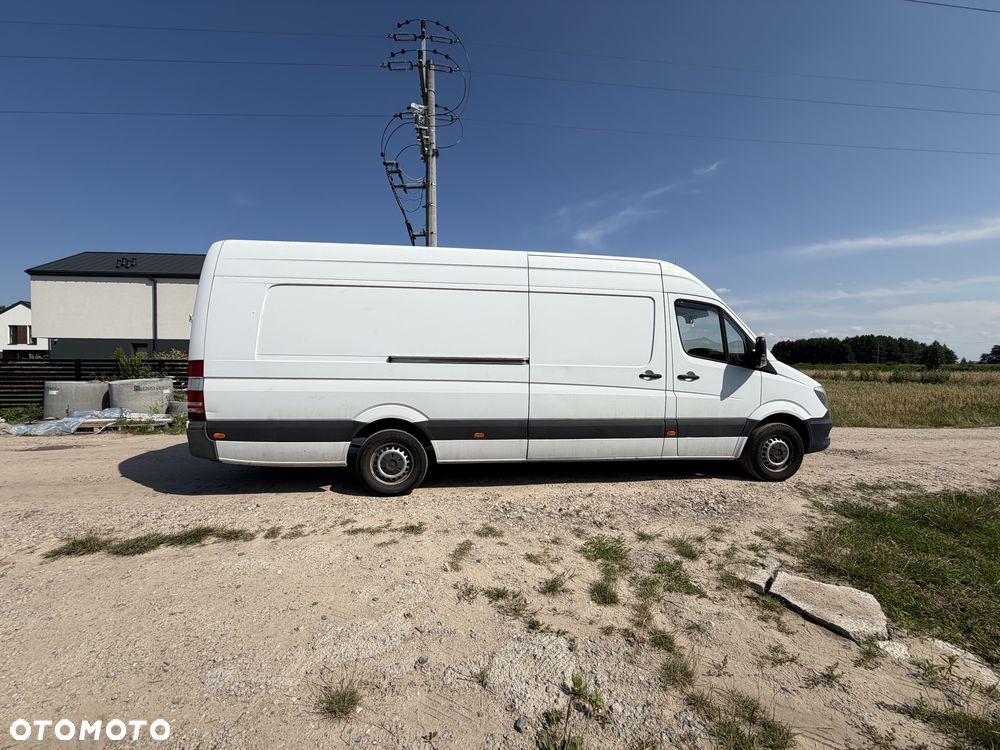 Mercedes-Benz SPRINTER - 11