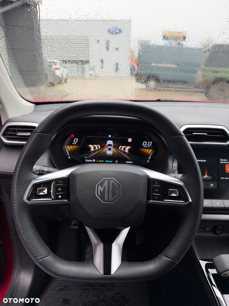 MG ZS 1.5 HEV+ Exclusive - 17