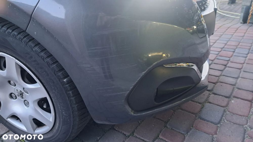 Peugeot 208 1.2 PureTech Style - 16