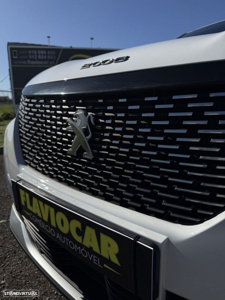 Peugeot 2008 1.2 PureTech Allure Pack EAT8 - 12