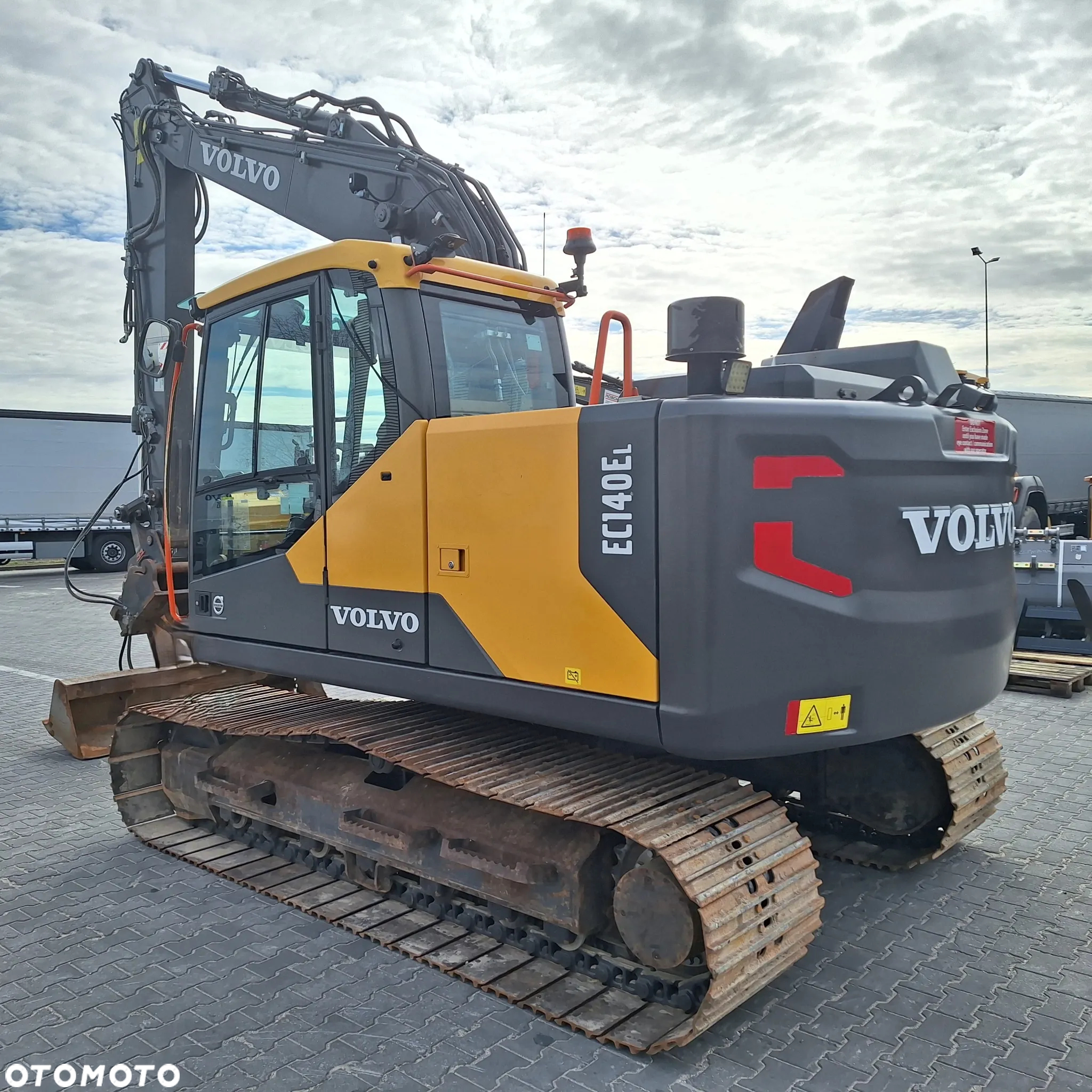 Volvo EC140EL - 4