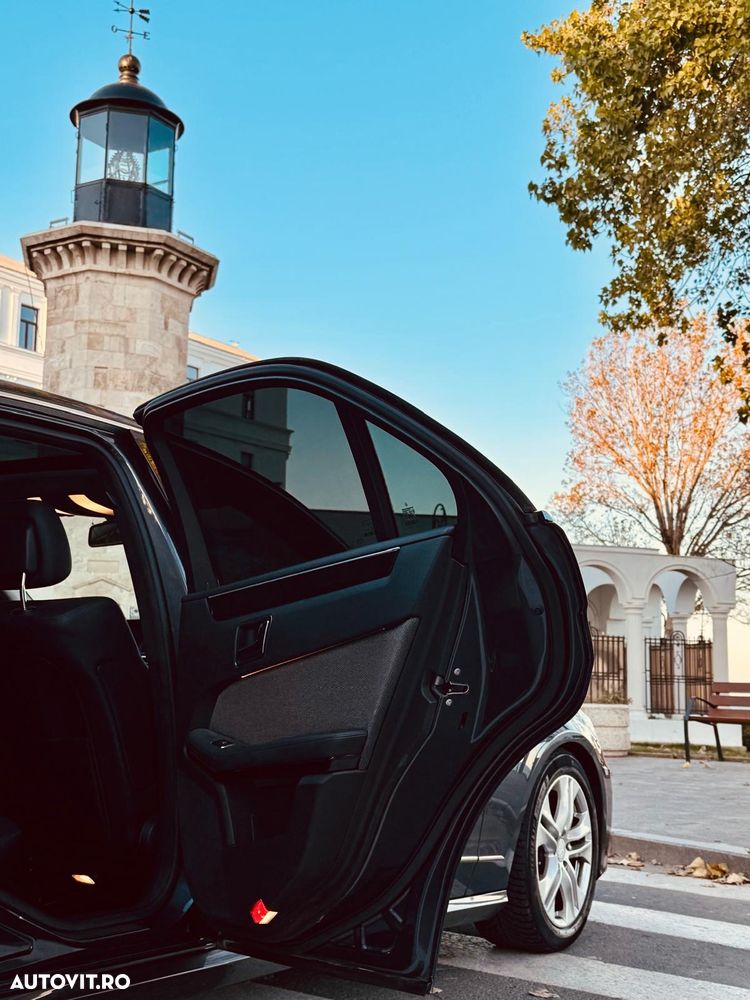 Mercedes-Benz E 200 CDI BlueEfficiency - 16