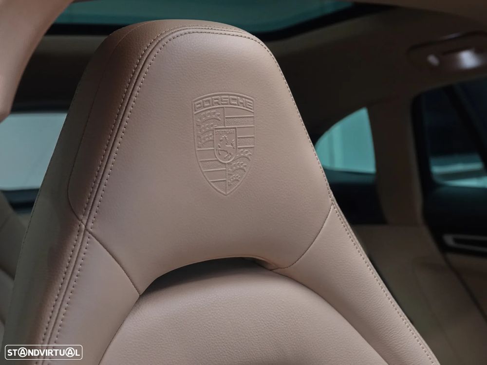 Porsche Panamera Sport Turismo 4 E-Hybrid Platinum Edition - 43