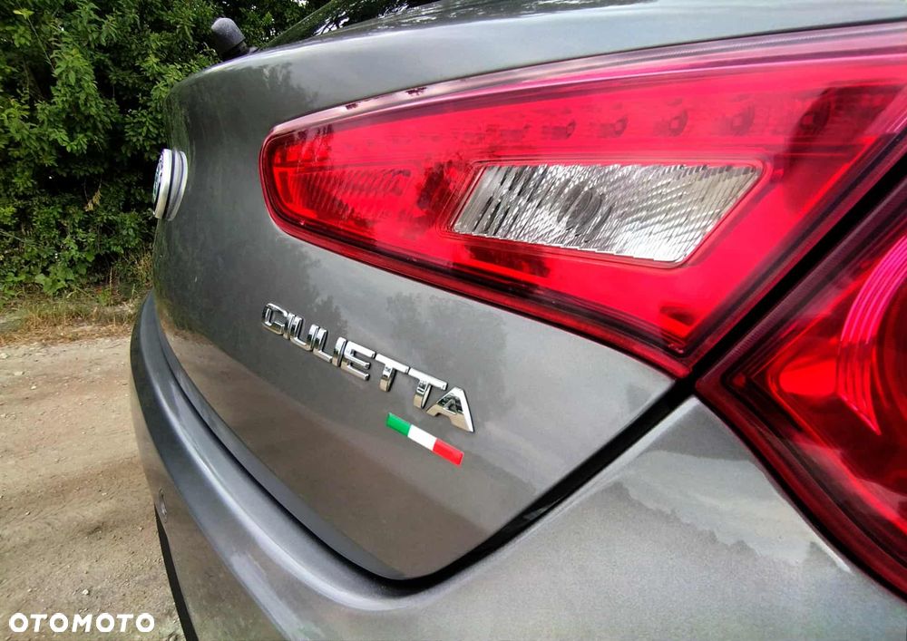 Alfa Romeo Giulietta 2.0 JTDM Distinctive - 8