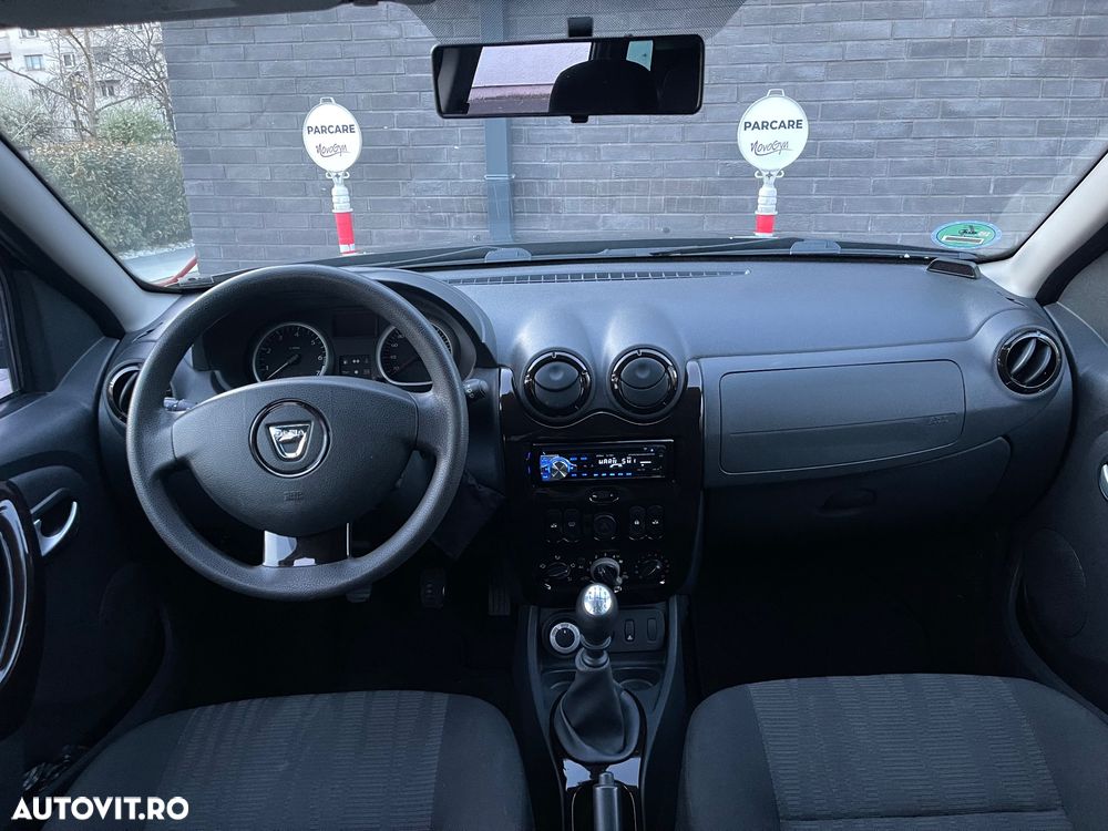 Dacia Duster 1.6 16V 4x4 Prestige - 17