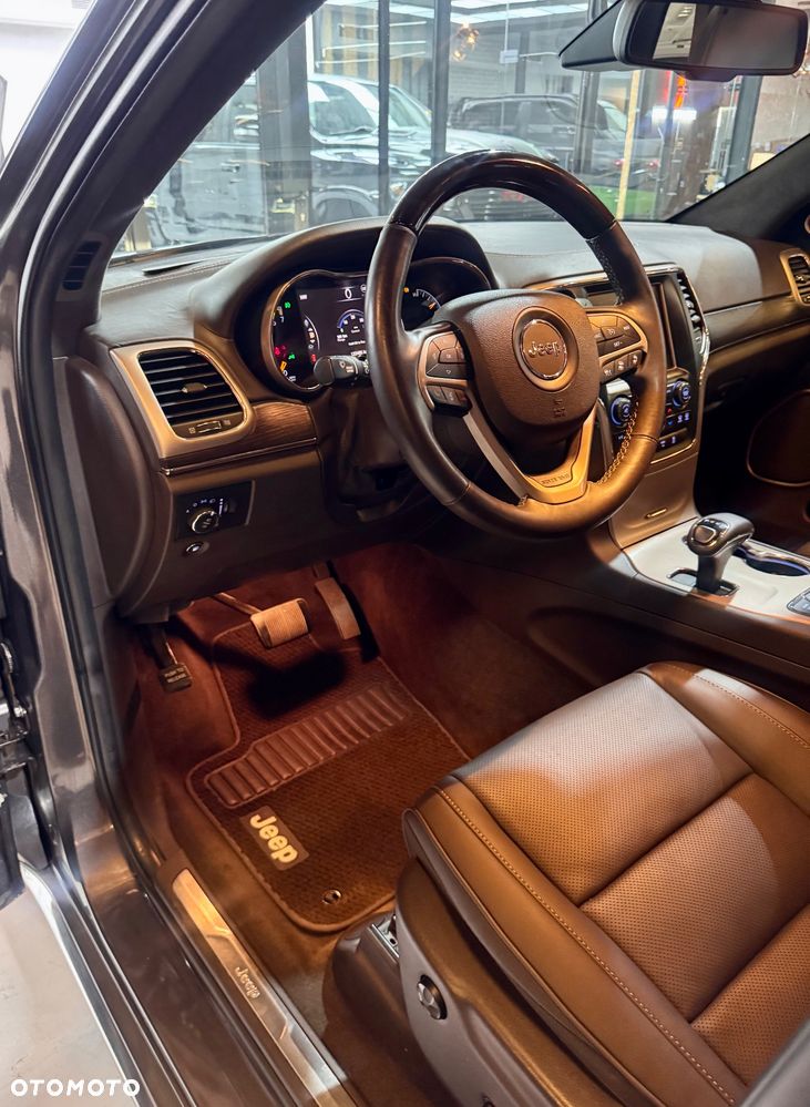 Jeep Grand Cherokee 5.7 V8 HEMI Summit - 23