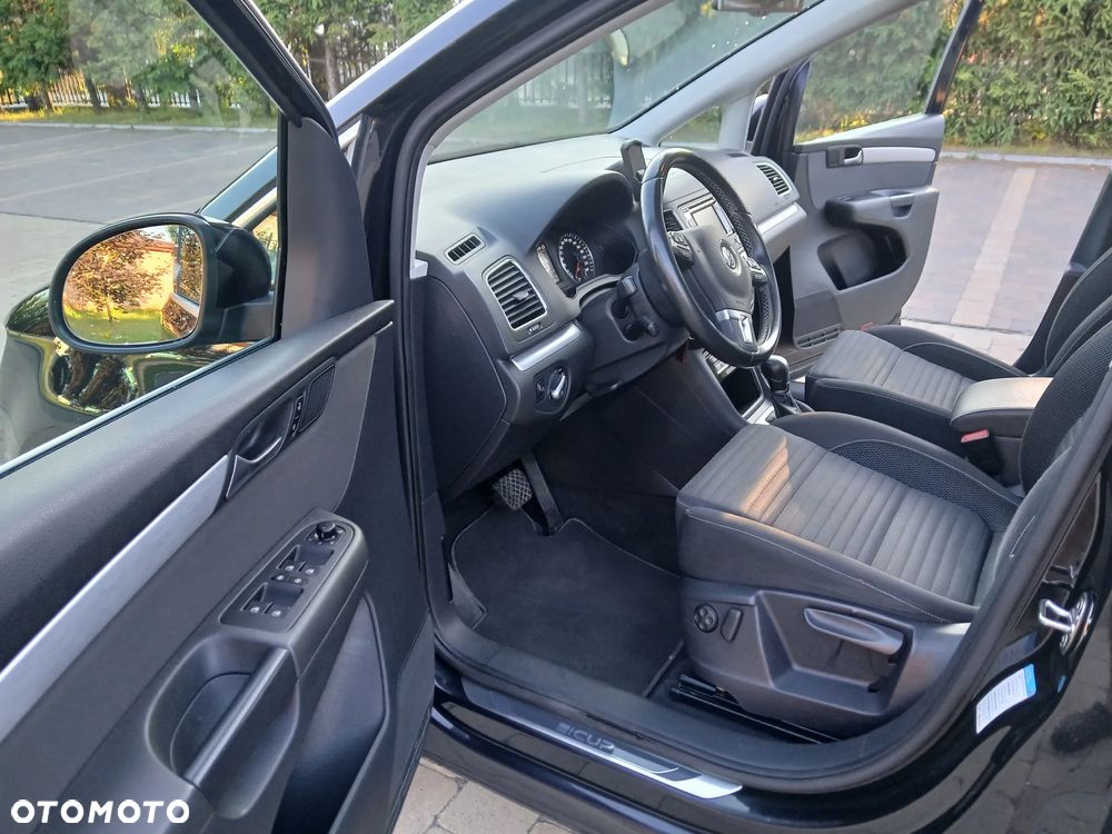 Volkswagen Sharan - 9