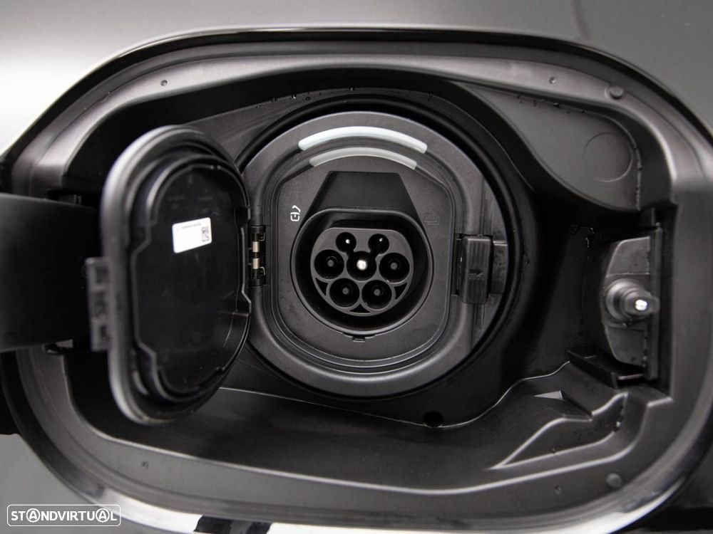 Mercedes-Benz E 300 de - 13