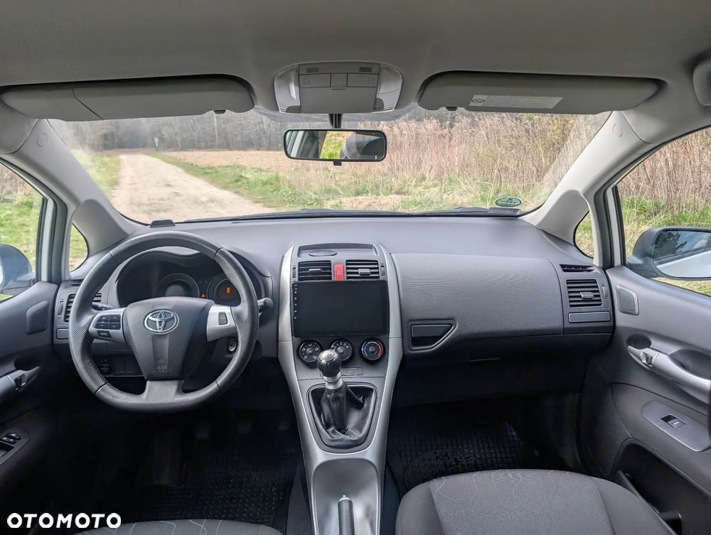 Toyota Auris 1.33 VVT-i Premium - 7