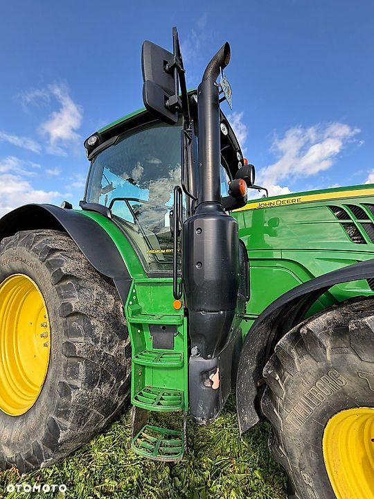John Deere 6175R - 4