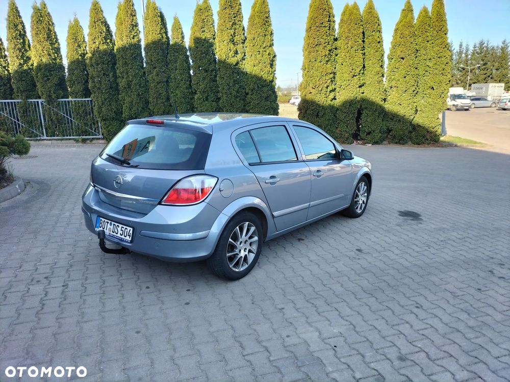 Opel Astra 1.6 Catch me - 3