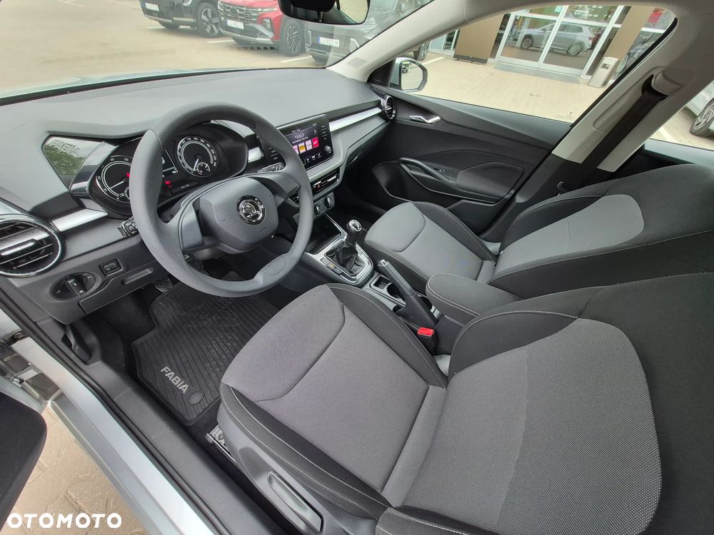 Skoda Fabia 1.0 Ambition - 11