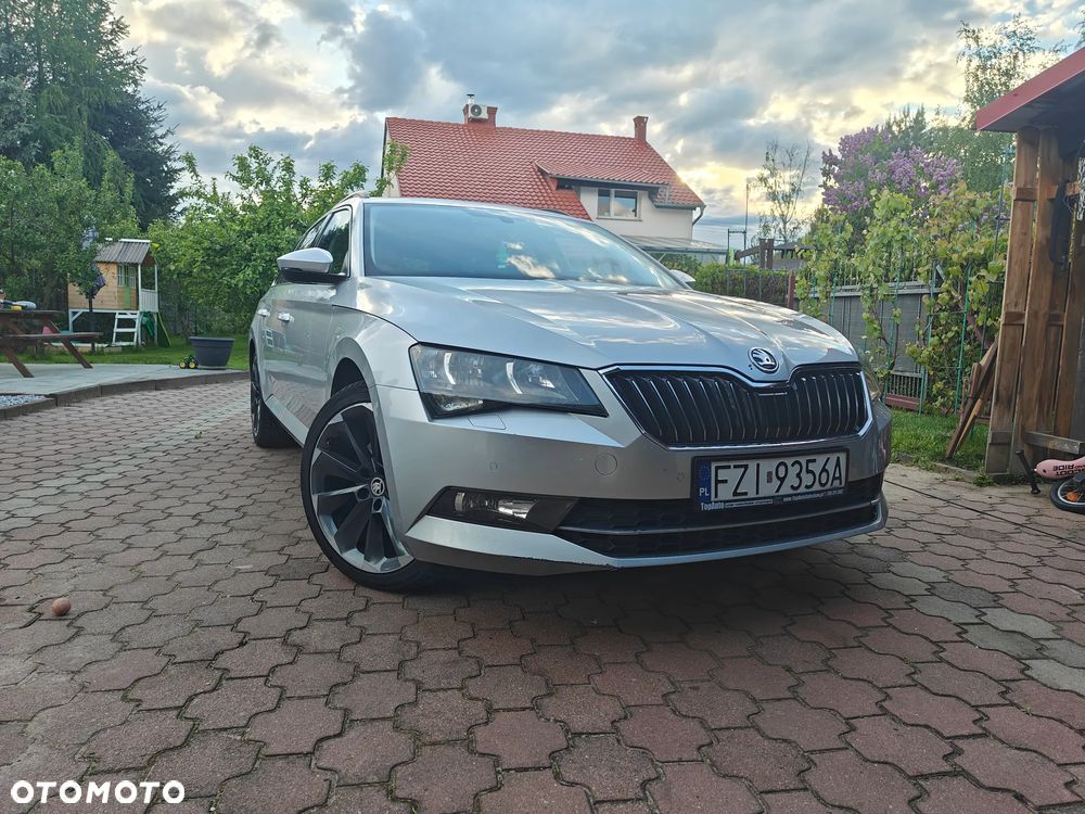 Skoda Superb 2.0 TDI Ambition - 1