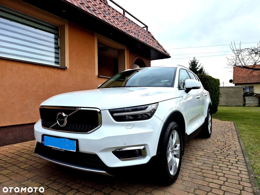 Volvo XC 40 D4 AWD Geartronic Momentum - 1