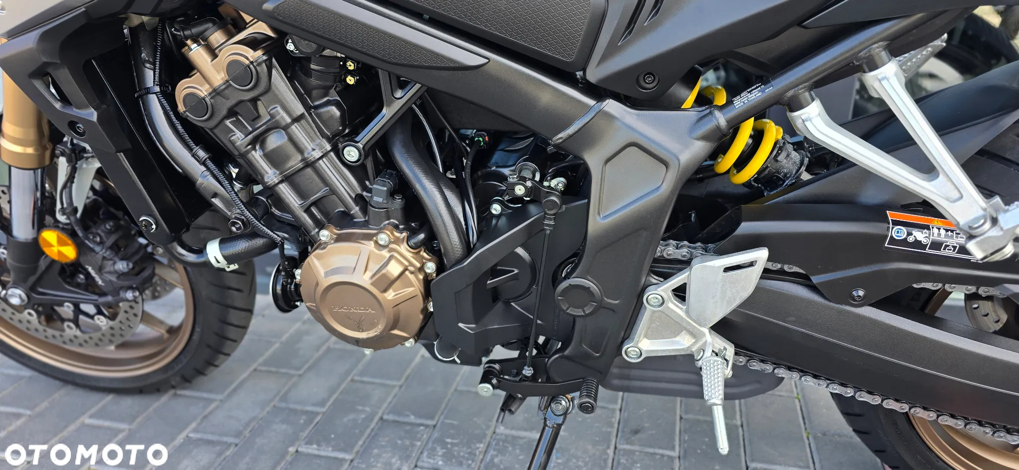 Honda CB - 32