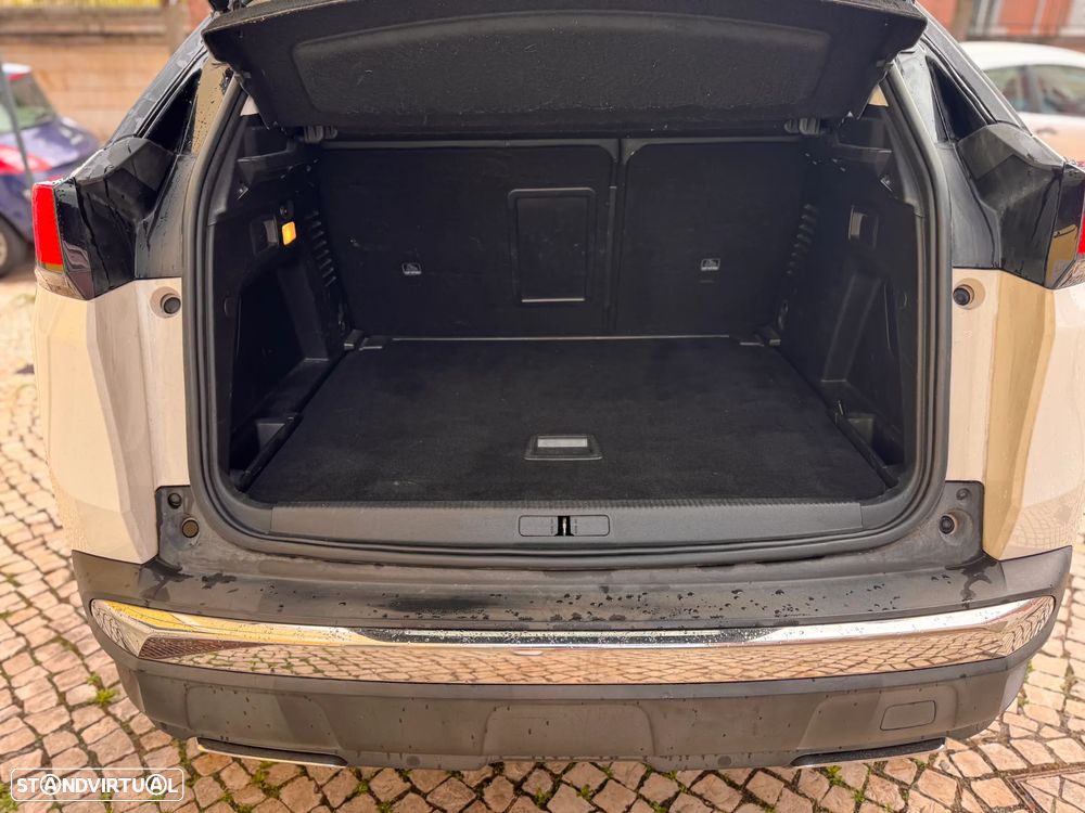 Peugeot 3008 PureTech 130 Stop & Start GPF Allure Pack - 12