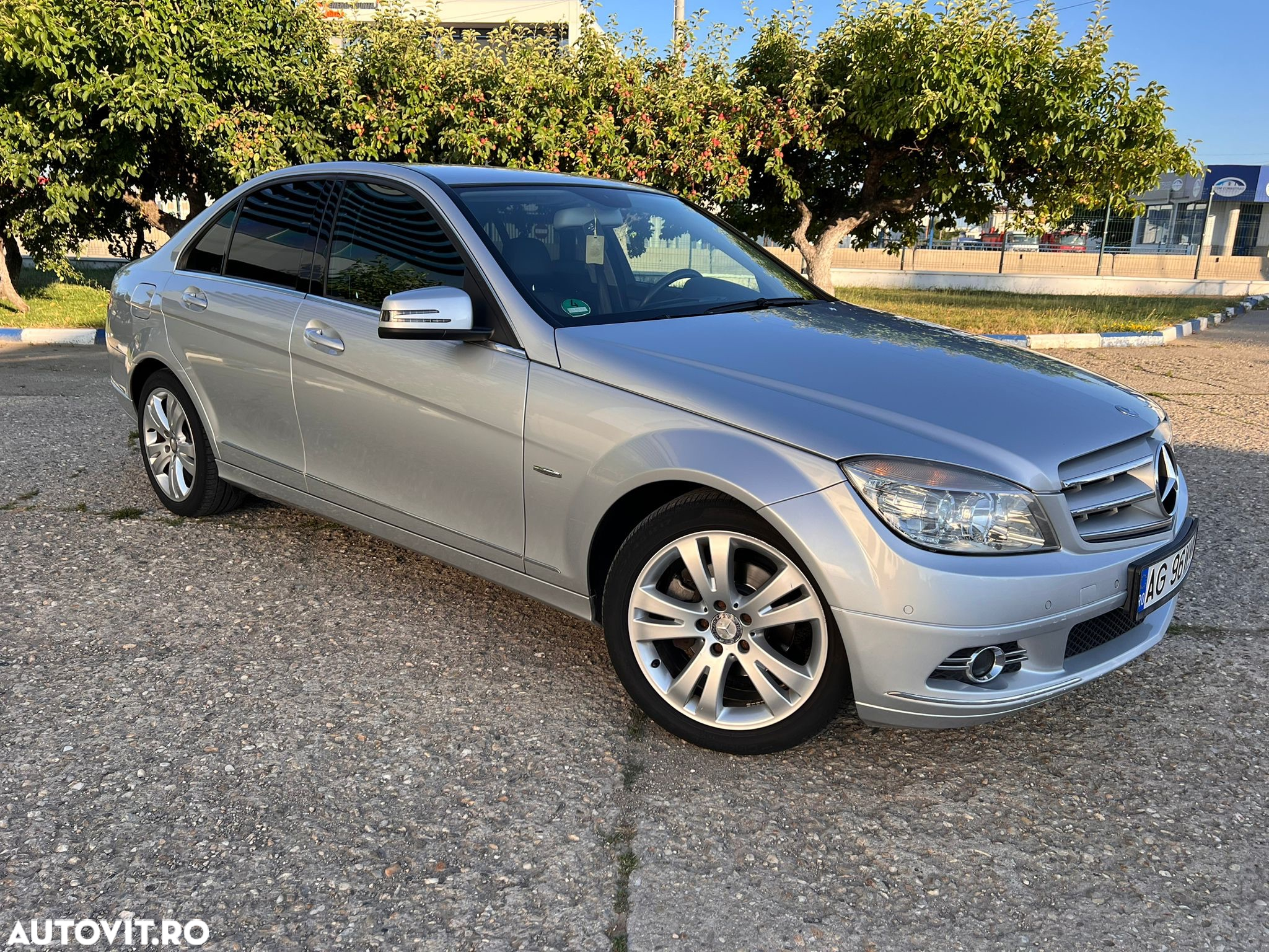 Mercedes-Benz C - 16
