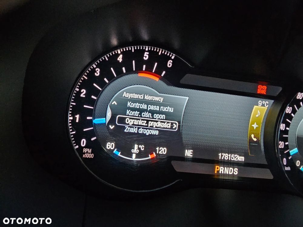 Ford S-Max 2.0 TDCi Titanium PowerShift - 25