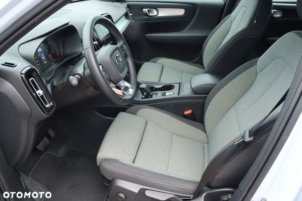 Volvo XC 40 T2 Core - 12