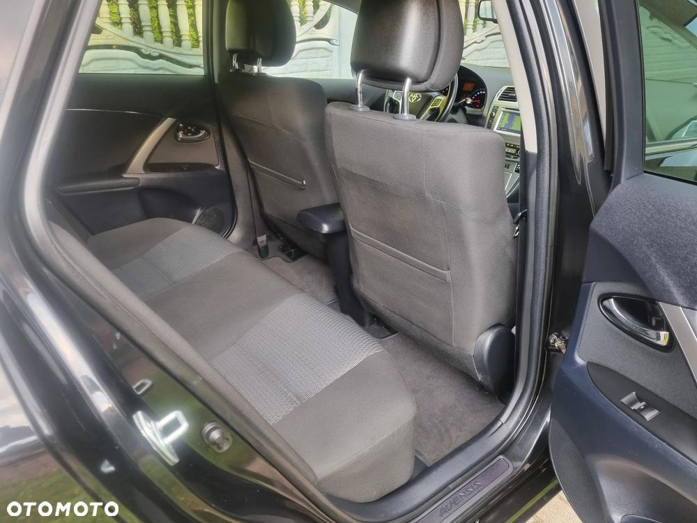 Toyota Avensis 1.8 Business Edition - 23