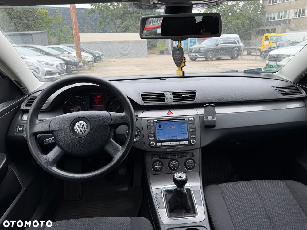 Volkswagen Passat 1.9 TDI DPF Trendline - 18