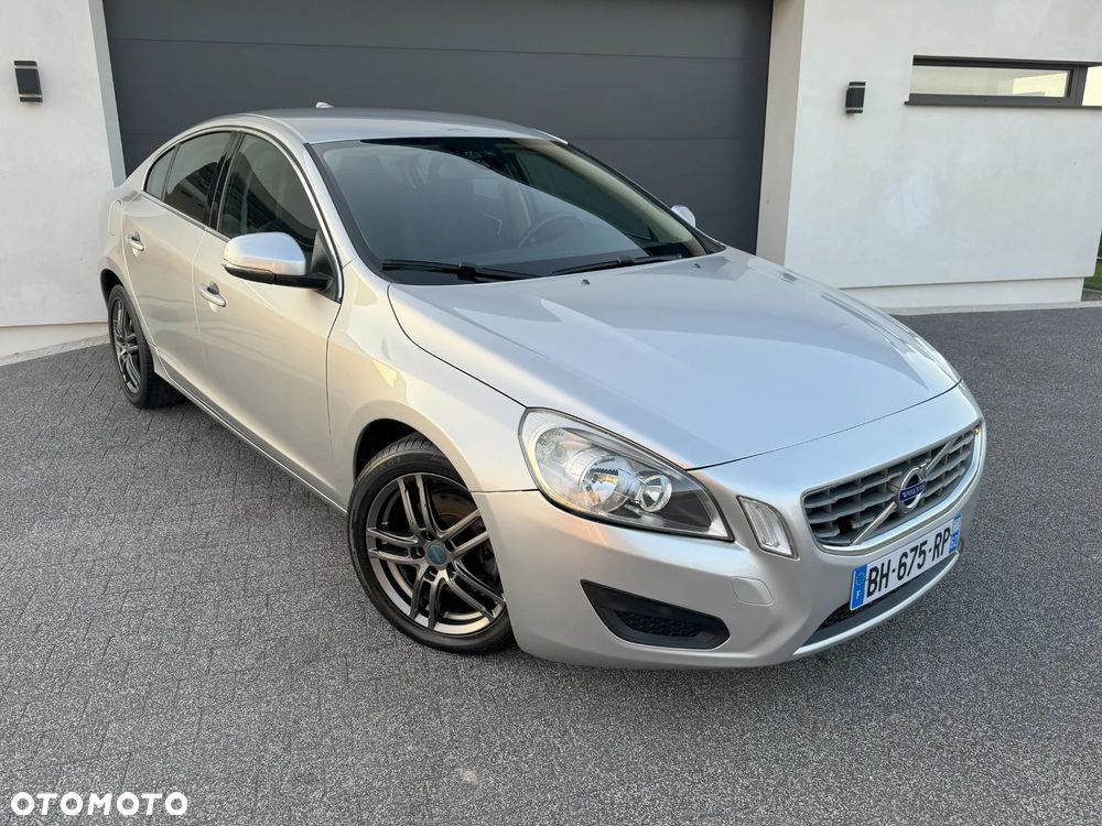 Volvo S60 D3 Geartronic Summum - 4