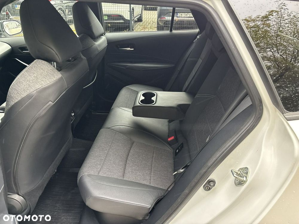 Toyota Corolla 2.0 Hybrid Comfort - 19