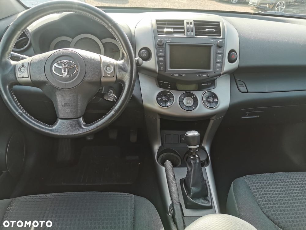 Toyota RAV4 2.2 D-4D 4x4 Sol - 14