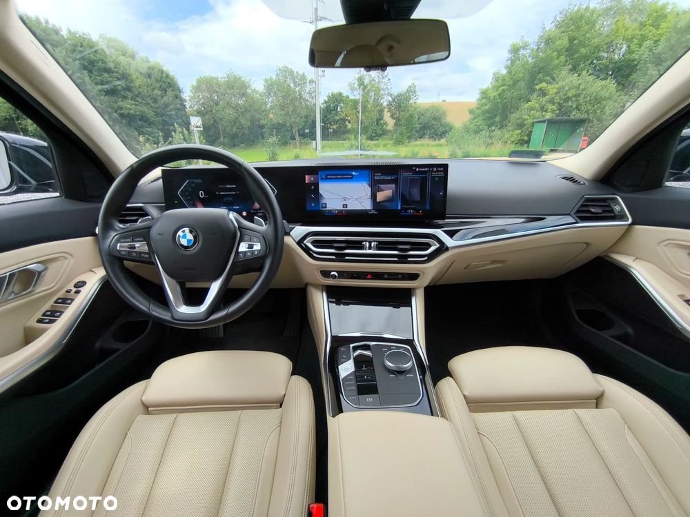 BMW Seria 3 320i - 3