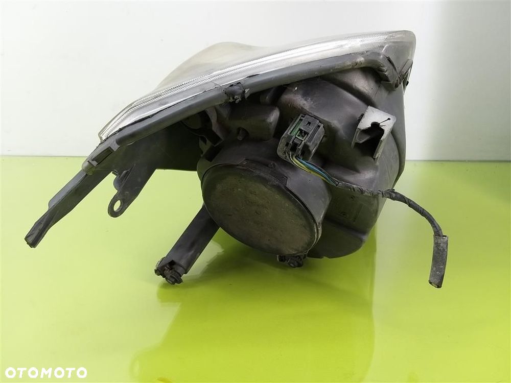 Reflektor lampa przód prawa Ford Fiesta MK6 2002-2008R 1305236139 - 3