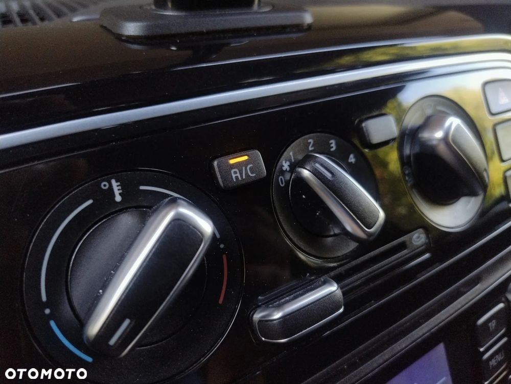 Volkswagen up! club - 24