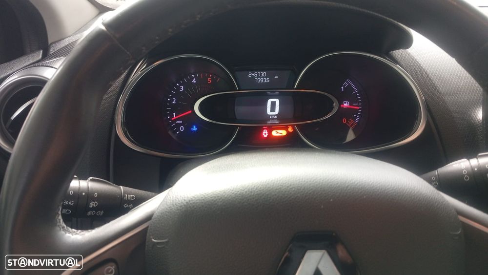 Renault Clio Sport Tourer 1.5 dCi - 12