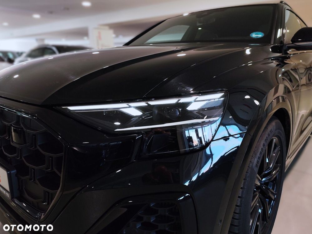 Audi Q8 - 10