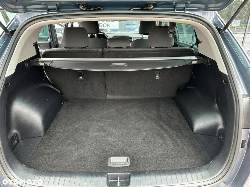 Kia Sportage 1.6 GDI 2WD DREAM-TEAM EDITION - 36